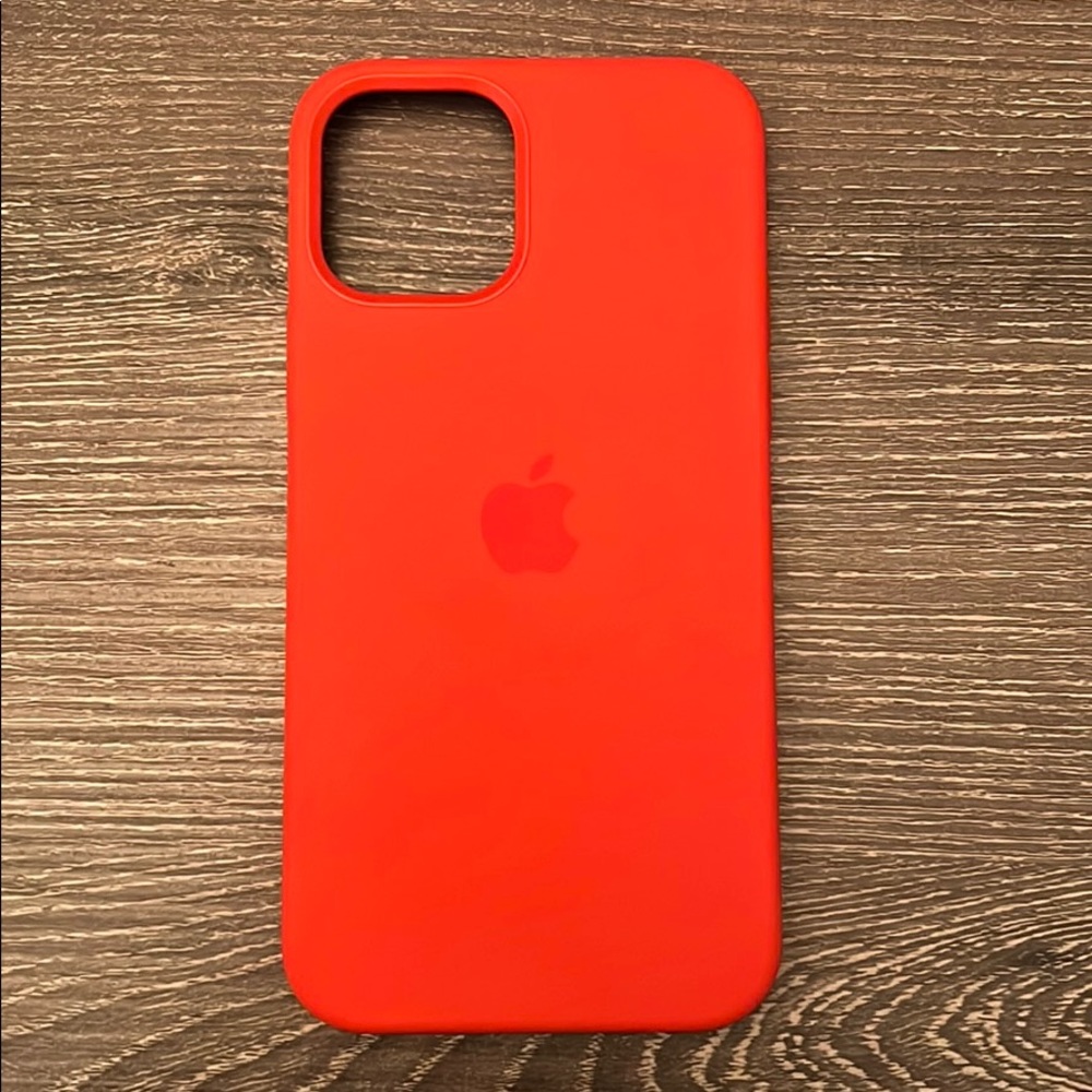12/12 Pro silicone case